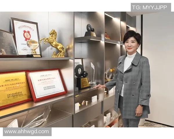 深度对话:探寻陈军在英雄联盟中的成长与奋斗历程